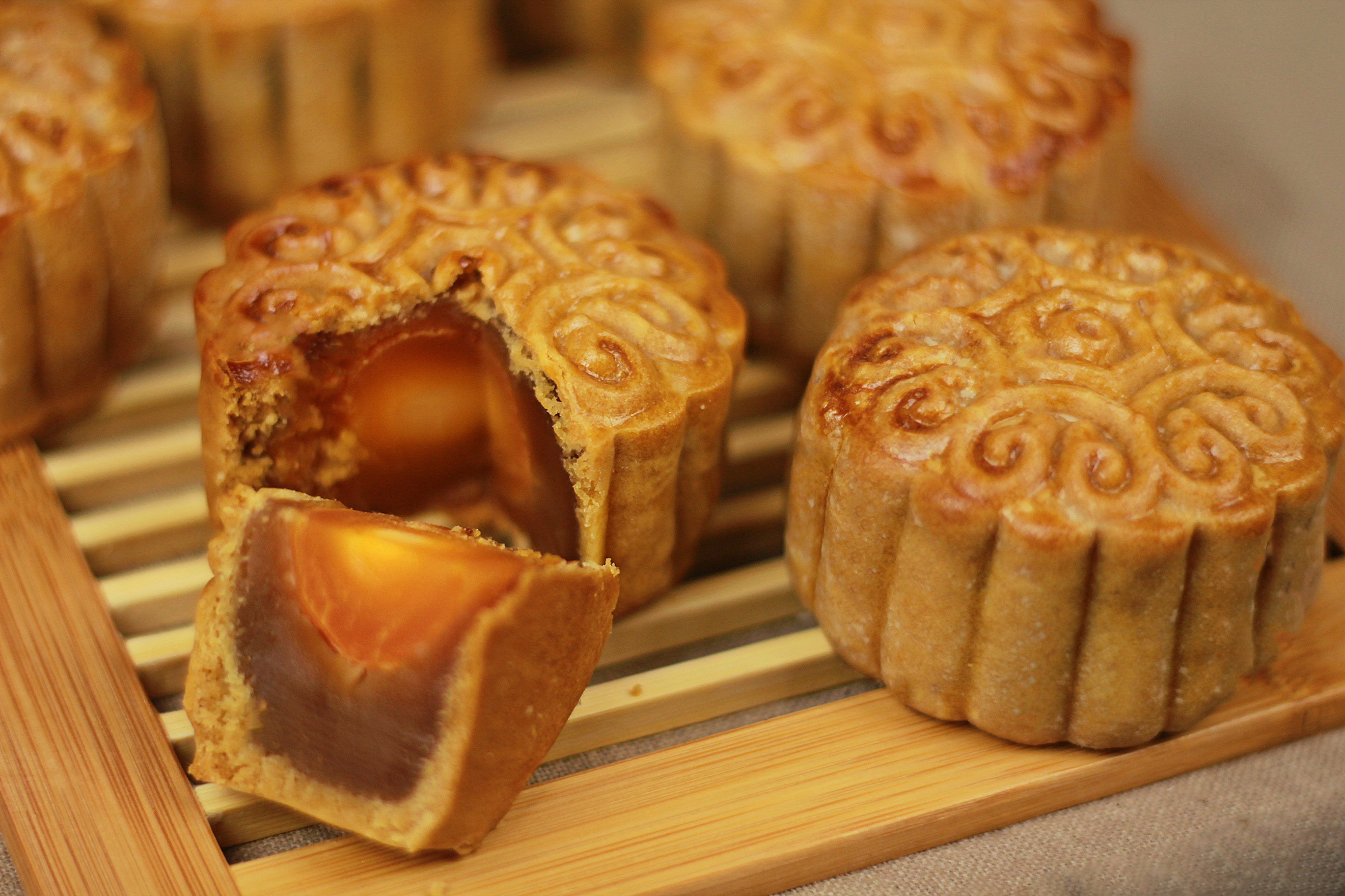 mooncakes traditional moon mooncake 月饼 festival thezonghan lunar mid well