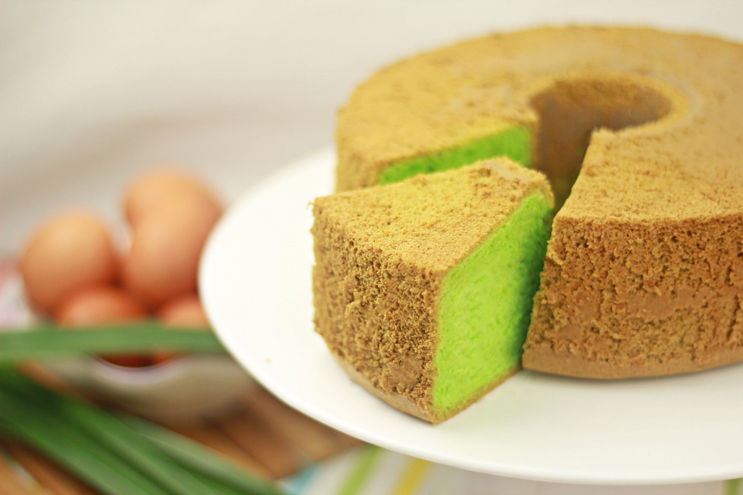 Pandan Chiffon Cake