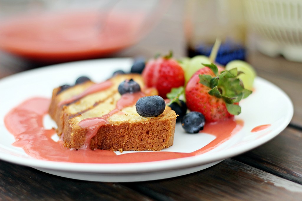 Grilled Butter Cake with Fresh Strawberry Sauce Summer Party Series