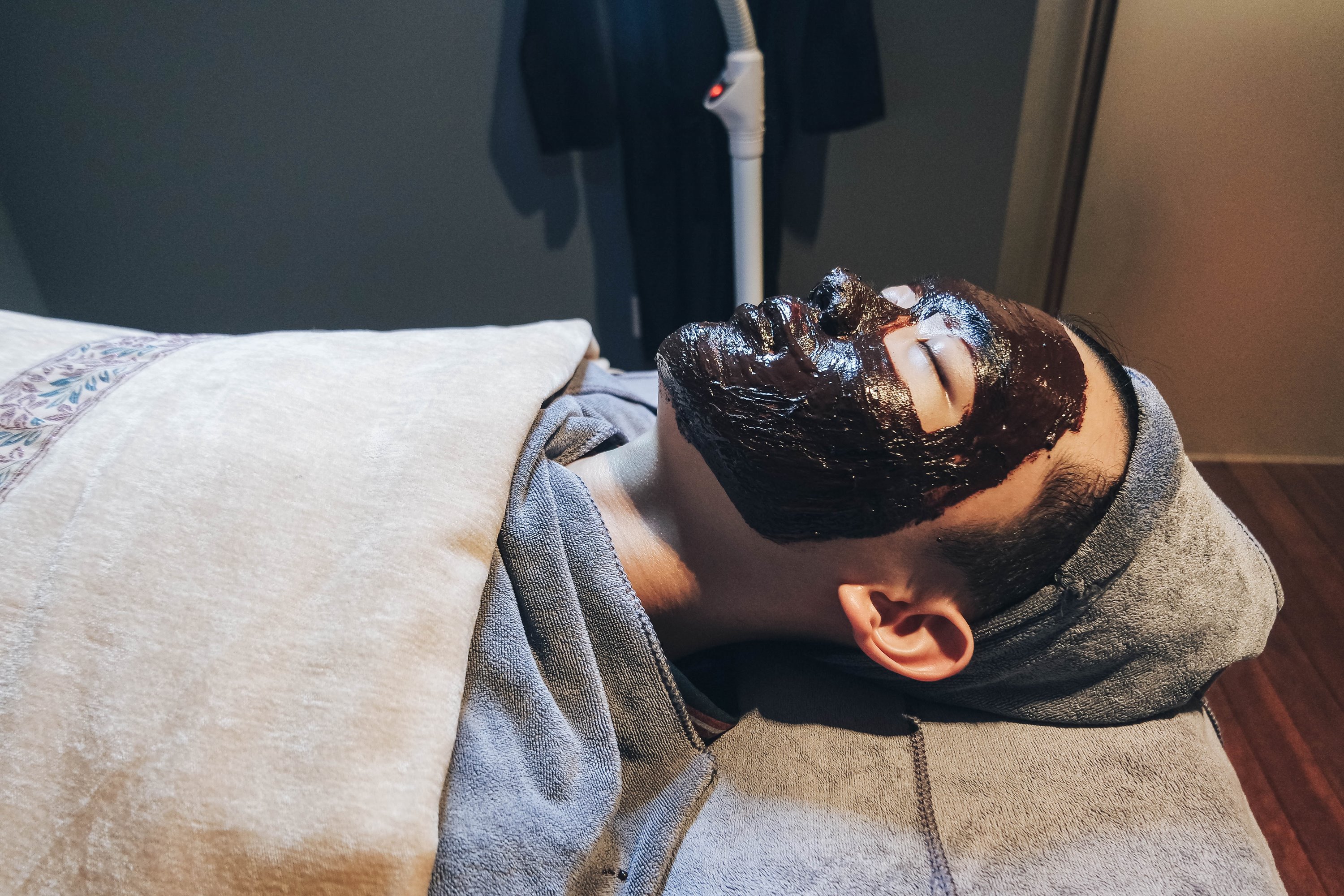 J Studios - De-Stress with Anti-Stress Chocolate Facial