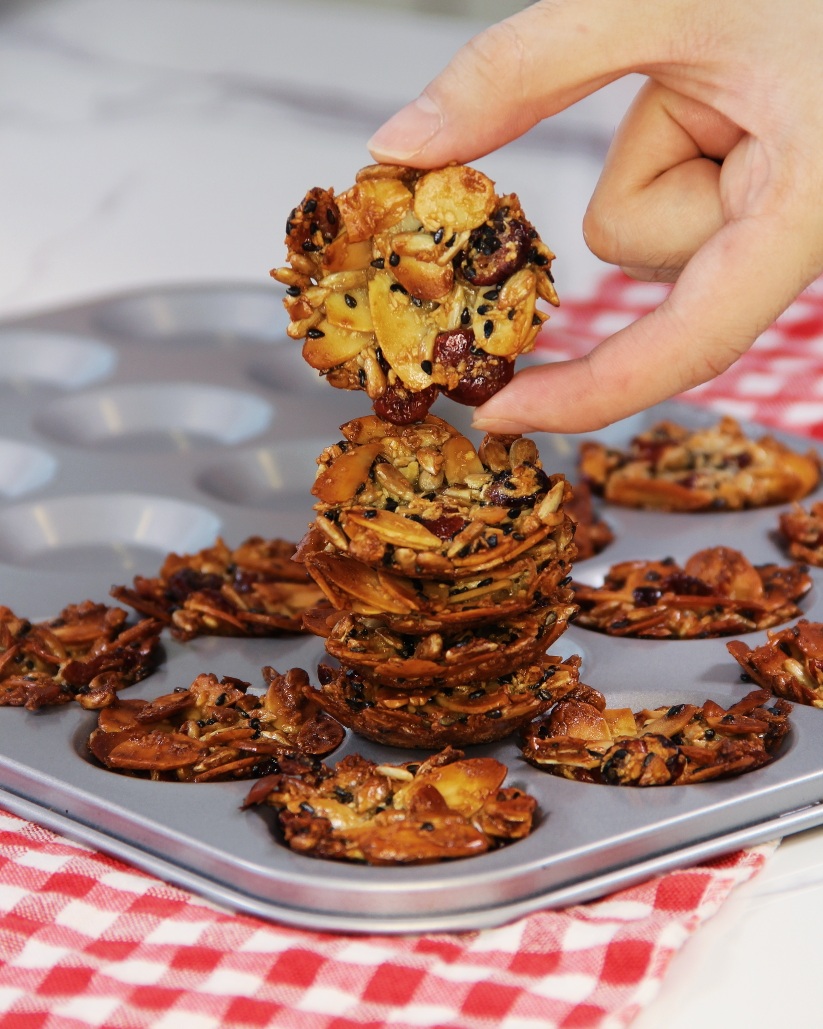 Diy Florentine Powder : Chinese New Year Recipes Mixed Nuts Florentine ææä»èç Guai Shu Shu / Transfer the eggs florentine onto two serving plates and serve immediately.